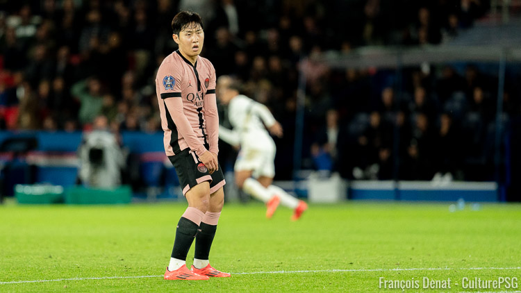 Le PSG a publié son traditionnel point médical ce lundi, à la veille de son déplacement à Lille pour affronter Dunkerque dans le cadre des demi-finales de la Coupe de France. Arnau Tenas et Lee Kang-in sont concernés mais les retours sont nombreux.