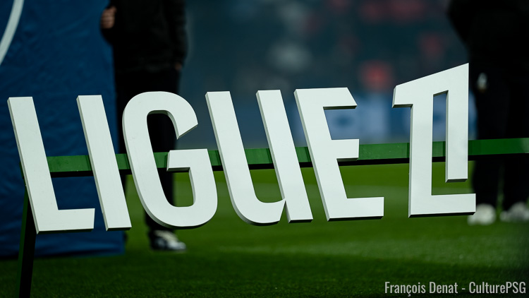 La LFP a dévoilé ce vendredi le calendrier complet de la Ligue 1 pour la saison 2025/2026. Découvrez ci-dessous les 34 matches de la saison prochaine du PSG en championnat avec notamment les deux Classiques face à l'OM et les deux derbys face au Paris FC.