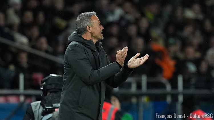 Après un match intense mais frustrant de par le résultat final et les occasions ratées, c'est un Luis Enrique pourtant plutôt satisfait du contenu qui s'est présenté en conférence de presse. Il a été question de la partie, évidemment, avec un point sur Barcola ou Marquinhos, mais aussi de l'approche générale et de la suite. Voici ses propos complets, retranscrits et traduits par nos soins.