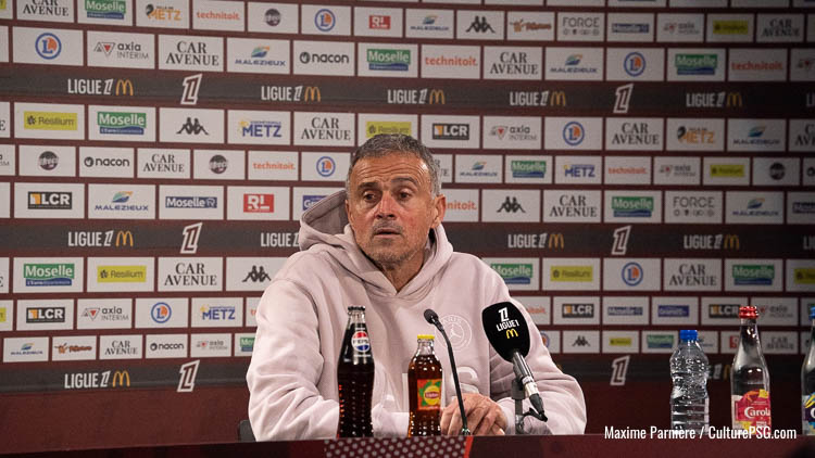 Après un succès à Metz (2-3) franchement compliqué sur la fin, l'entraîneur du PSG Luis Enrique n'a pas caché qu'il avait tremblé jusqu'au bout en conférence de presse. Il a aussi évoqué les cas de quelques joueurs, Ndjantou ou Doué notamment, avant de se projeter sur le prochain match contre Flamengo. Voici ses propos complets, retranscrits par nos soins.