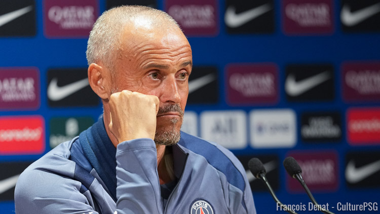 Luis Enrique et Achraf Hakimi seront présents en conférence de presse ce mardi à partir de 17h10 à la veille de Barça/PSG. Un passage à suivre en video sur le lien ci-dessous :