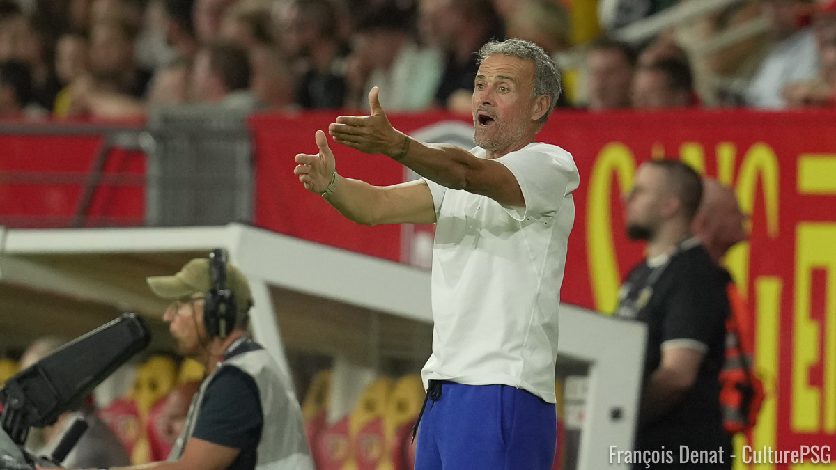 Malgré la défaite de son équipe lors du Trophée des Champions 2026, Luis Enrique n'a pas voulu être trop dur avec ses troupes au micro de Liguge 1+. S'il a félicité Lens pour sa victoire, 