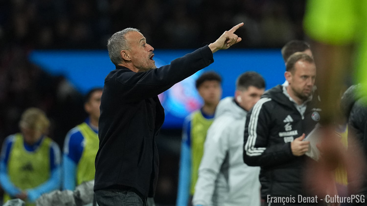 Après un PSG/Rennes (5-0) dans l'ensemble très réussi, c'est un Luis Enrique loin d'être totalement heureux qui s'est exprimé en conférence de presse, se montrant même assez véhément au moment d'évoquer l'absence surprise de Zabarnyi. Il a toutefois salué bon nombre de bons points également. Voici ses propos complets, retranscrits (et parfois traduits) par nos soins.