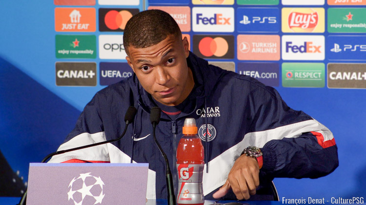 Au cours d’une conférence de presse organisée par les avocats de Kylian Mbappé ce jeudi à Paris, Delphine Verheyden, la représentante du joueur, a annoncé la ferme volonté « de passer à l’attaque » dans le litige l’opposant au PSG. Cela passe notamment par la saisie à titre conservatoire des 55 millions d’euros réclamés sur les comptes du PSG.