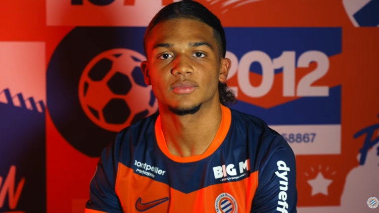 Courtisé par de nombreux gros clubs européens, dont le PSG, le jeune avant-centre montpelliérain Laciné Megnan-Pavé n'a pas encore quitté Montpellier. Son président Laurent Nicollin vient de sortir du bois et assure qu'il ne partira pas, sauf offre « irrationnelle ».