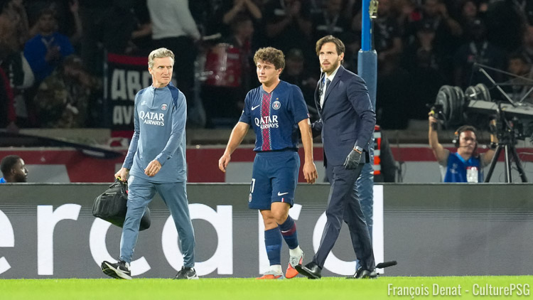 Le PSG s'est imposé 4-0 face à l'Atalanta Bergame mercredi soir, mais a perdu João Neves peu avant l'heure de jeu. Le milieu portugais s'est blessé à la cuisse gauche, mais peu d'informations ont filtré pour le moment.