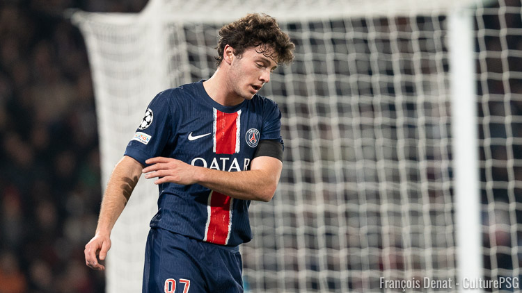 C'est un João Neves sans complexe et déterminé qui s'est présenté en conférence de presse à la veille de PSG/Liverpool. Le milieu portugais pense que le meilleur moyen de battre les Reds est de jouer comme le PSG sait le faire, en privant l'adversaire du ballon. Voici ses propos en intégralité, traduits par nos soins.