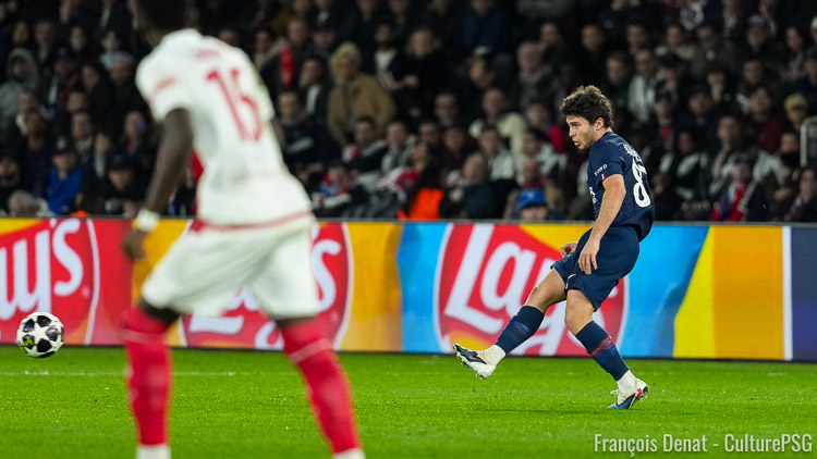 Alors que le dernier match avant PSG /Chelsea a été en désastre face à Monaco (1-3), il y a au moins une bonne nouvelle à l'horizon : João Neves devrait revenir pour ce match.