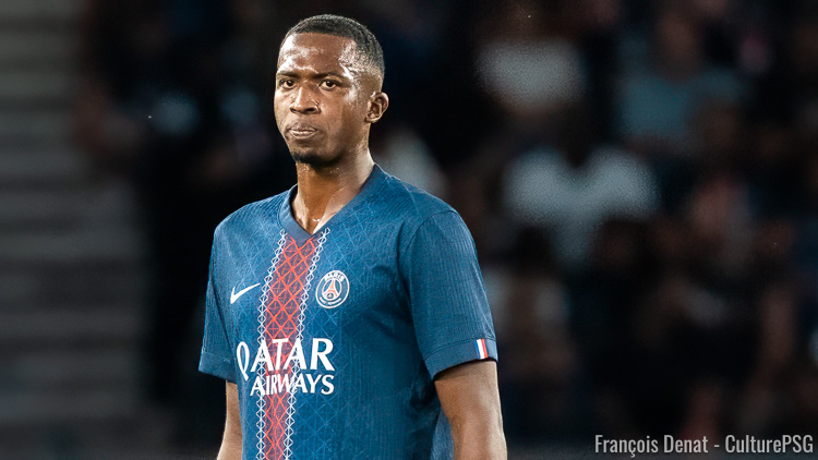 Titulaire indiscutable du PSG champion d'Europe, Willian Pacho est une véritable star en Equateur et une grande marque de fast-food a décidé d'associer son image à la sienne pour une collaboration complètement improbable.