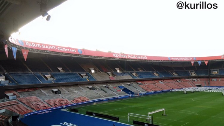 Le PSG a profité de la trêve hivernale pour changer une partie des sièges de la tribune Paris. 