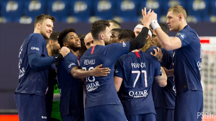 La Champions League offrira cette année un parfum très particulier au PSG Hand : un huitième de finale électrique contre Veszprém, avant un éventuel sommet européenne face aux Füchse Berlin de Gidsel. Paris jouera son huitième aller à Veszprém le 1er ou le 2 avril et le retour à Coubertin le 8 ou le 9 avril. 