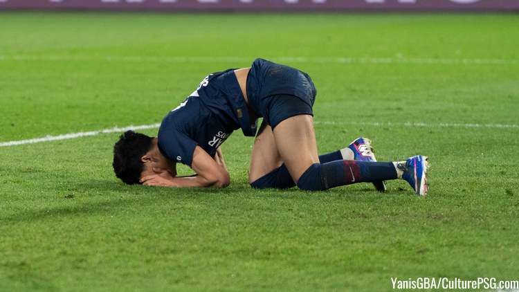 Après avoir gagné à Liverpool mardi, le PSG est passé à côté de son début de match face à l'OL et l'a payé avec une défaite. Bon nombre de joueurs ont été insuffisants, voici les notes des Parisiens pour ce PSG/OL.