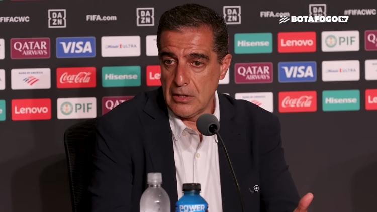 Avant d'affronter le PSG dans la nuit de jeudi à vendredi, l'entraîneur portugais de Botafogo Renato Paiva a fait preuve d'ambition et a refusé de se présenter en victime face au Champion d'Europe en titre.