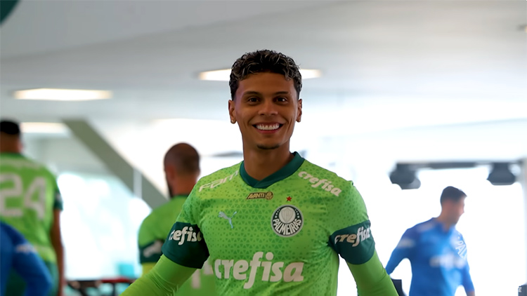 Le milieu de terrain colombien RIchard Rios est annoncé dans le viseur du PSG depuis quelques heures. Une information venue d'un média colombien, qui reste toutefois à prendre avec de grosses pincettes. On vous explique pourquoi.