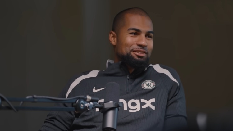 Une déclaration du gardien espagnol de Chelsea Robert Sanchez fait le buzz sur les réseaux sociaux depuis vendredi et le tirage au sort des 8es de finale de Champions League opposant le PSG au club londonien. Une déclaration aux allures de provocation qui est bien réelle, mais qui date un peu...