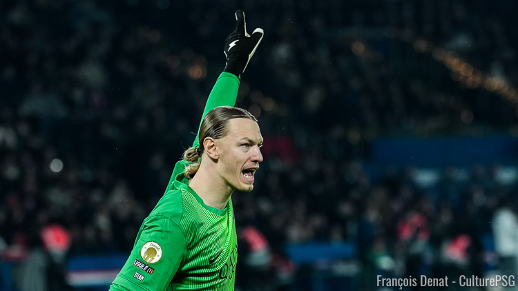 Auteur d'un gros match samedi soir face à Rennes, Matvey Safonov a enfin lancé sa saison avec le PSG et compte bien faire le match avec Lucas Chevalier. Au club, on assure qu'un départ du gardien russe au mercato de janvier n'est pas dans les tuyaux.