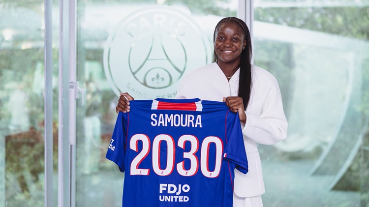 Le PSG annonce une première prolongation de contrat des joueuses qui arrivaient au terme de leur bail avec le club de la capitale. La première annonce concerne la défenseure internationale française Thiniba Samoura, qui étend son contrat avec le PSG jusqu'en juin 2030.