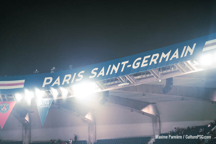 Le derby de Paris entre le PSG et le Paris FC sera l'occasion de vivre deux moments très différents, un hommage au regretté Jean-Louis Gasset et la présentation des six trophées du PSG en 2025.