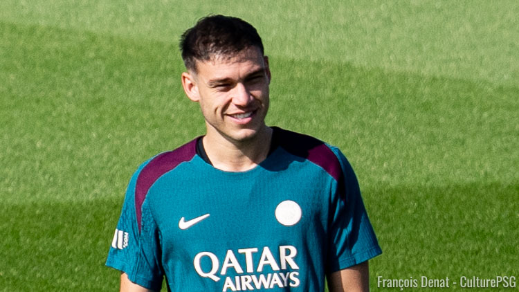 Le transfert de Manuel Ugarte à Manchester United n'a toujours pas été officialisé, mais se précise sérieusement, en partie grâce à l'aide de Naples, qui va permettre au club mancunien de renflouer ses caisses sous peu.