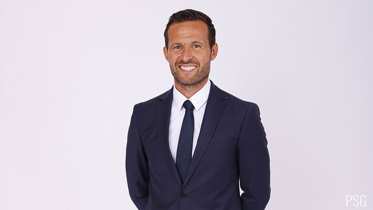 Quatre mois après le départ de son directeur du centre de formation Luca Cattani, le PSG a officialisé la promotion de Yohan Cabaye, nommé directeur sportif du centre de formation et de préformation du PSG.